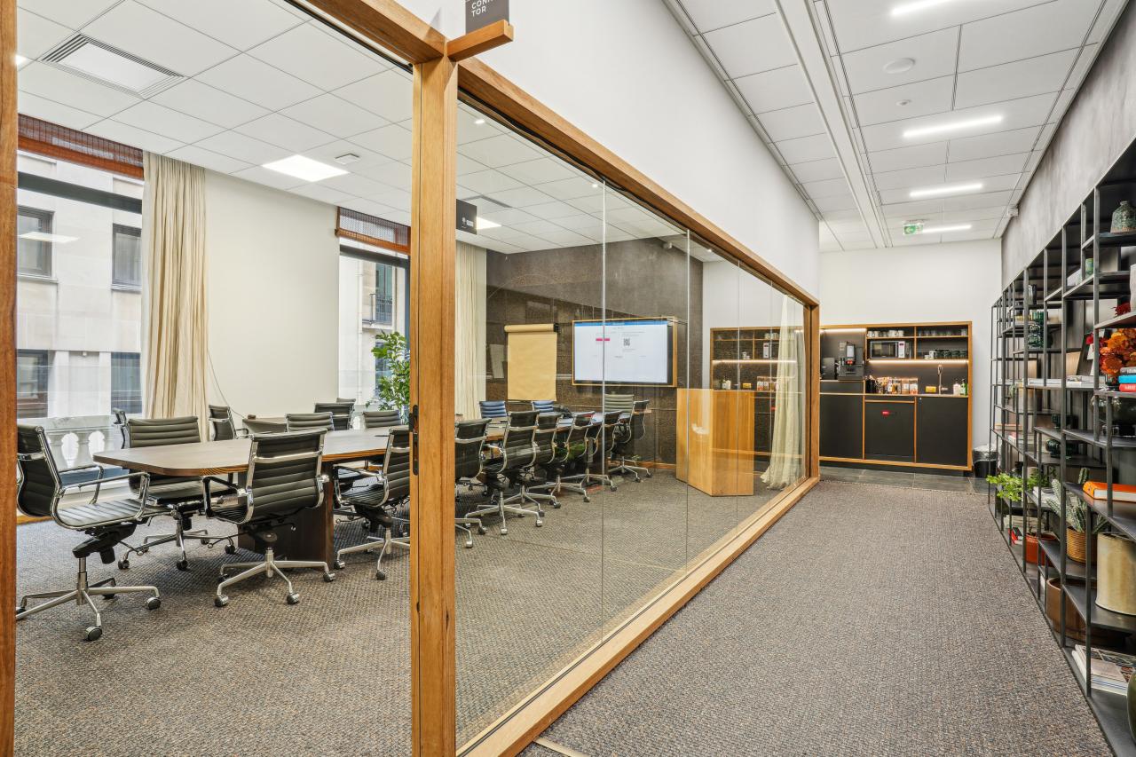 Bureau Paris 2379m² Location bureau Paris OLBUR2423738 10